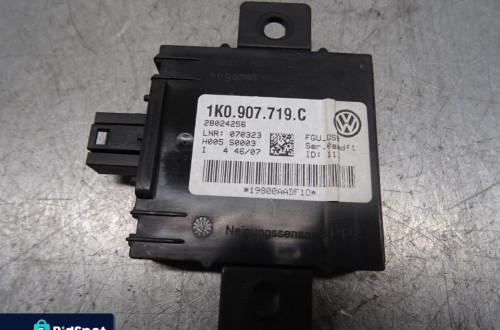 AUDI A3 8P LIFT 08-13 2.0TFSI MODUŁ STEROWNIK ALARMU 1K0907719C