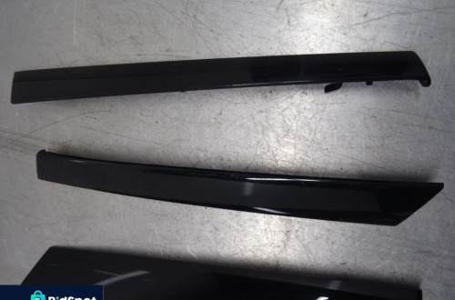 AUDI A3 8P LIFT 08-13 2.0TFSI LISTWA DEKOR BOCZKA DRZWI S-LINE PRAWY LEWY TYŁ
