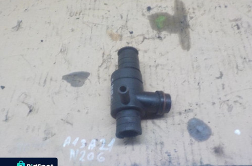 AUDI A4 B6 ZAWÓR ODMY ODMA TRÓJNIK ROZDZIELACZ 06B103235G