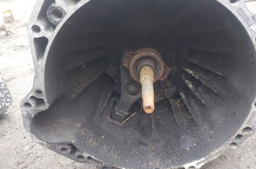 Skrzynia biegów reduktor Nissan Navara 2.5d