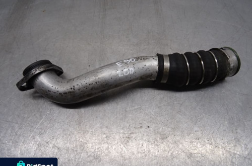 BMW E90 04-12 RURA WĄŻ DOLOT INTERCOOLERA