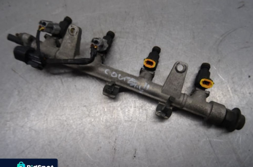 HYUNDAI COUPE II TIBURON 01-06 LISTWA WTRYSKOWA 9260930006
