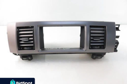 KRATKA NAWIEWU ŚRODEK JAGUAR XF I (X250) 8X2319K617AH 8X2319K617BH