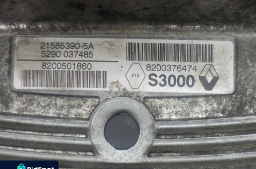 RENAULT STEROWNIK KOMPUTER SILNIKA 8200376474