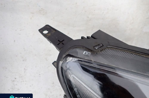 FORD KUGA III 20- LAMPA PRAWA PRZÓD PRZEDNIA LED