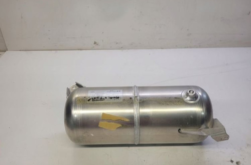 ZBIORNIK POWIETRZA AUDI A7 4L 7L6616202A