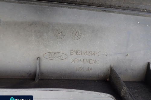 FORD FOCUS III MK3 10-18 KIEROWNICA WLOT POWIETRZA