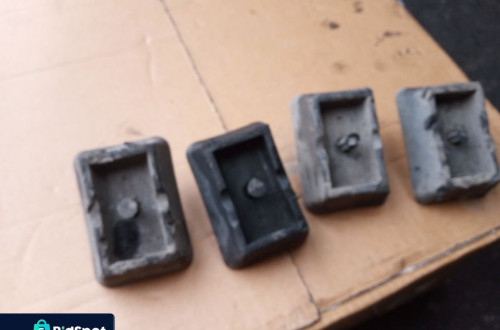 BMW X3 E83 PODSTAWA GUMA STOPKA LEWARKA 8268885