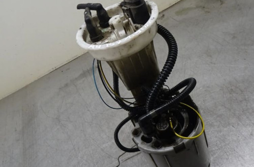 AUDI A4 B7 SEDAN 04-08 1.9TDI POMPA PALIWA 8E0919060