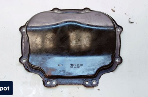OSŁONA POKRYWA ROZRZĄDU AUDI A6 C7 A7 A8 2.8 FSI 06E109285J