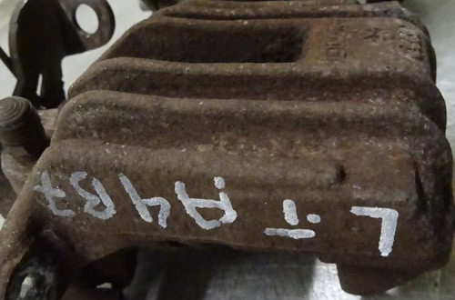 AUDI A4 B7 SEDAN 04-08 1.9TDI ZACISK PRAWY TYŁ TYLNY