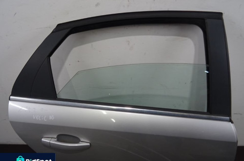 OPEL VECTRA C GTS 02-05 HB 5D DRZWI PRAWE PRAWY TYŁ Z157