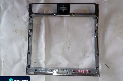VW PHAETON 10- LIFT RAMKA OBUDOWA RADIA PANELU