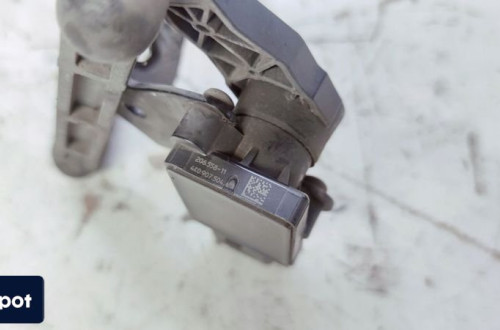 CZUJNIK POZIOMU AUDI A6 C8 4K0941286B 4K0907504A