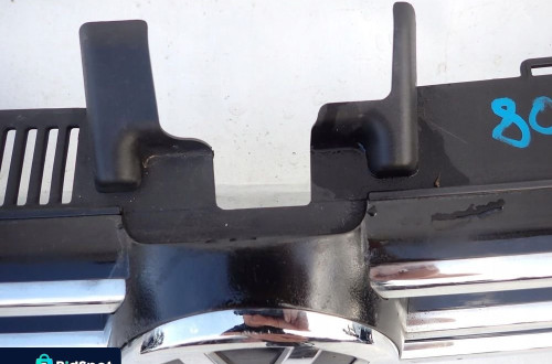 VW TOURAN II 2 15- GRILL ATRAPA