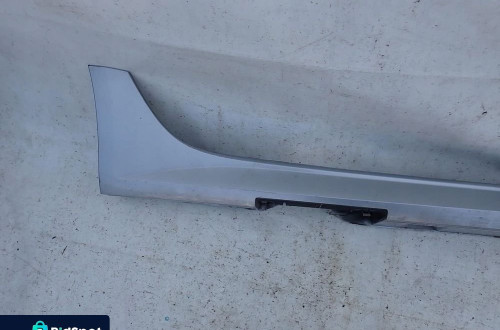 AUDI A6 C7 S-LINE LIFT 14-18 LISTWA PROGOWA PRAWA