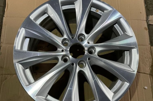 FELGA ALUFELGA 18 BMW 1 F20 F21F22 F51F40 NOWA 5X120 ET52 8J 6869801