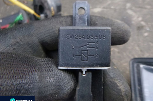 CITROEN C15 PRZEKAZNIK 9553661580