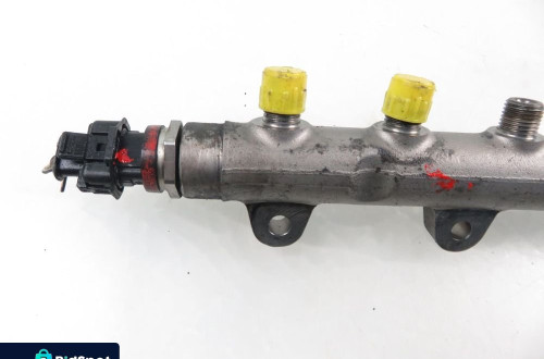 LISTWA WTRYSKOWA OPEL VIVARO A 2.0 CDTI  8200842432 h8200610770 0281002800