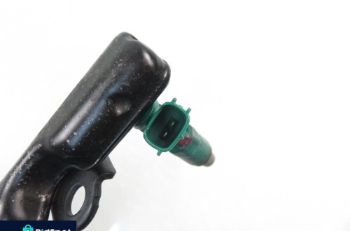 LISTWA WTRYSKOWA TOYOTA YARIS I (P1) 1.3 2325021020 2NZ-FE