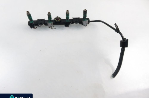 LISTWA WTRYSKOWA TOYOTA YARIS I (P1) 1.3 2325021020 2NZ-FE