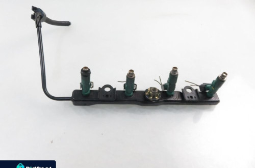 LISTWA WTRYSKOWA TOYOTA YARIS I (P1) 1.3 2325021020 2NZ-FE