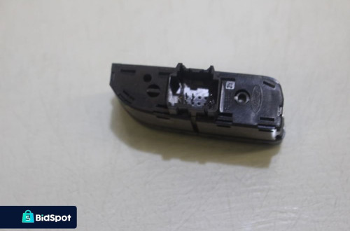 PRZEŁĄCZNIK PARKOWANIA PDC FORD FOCUS MK3 1.6TDCI