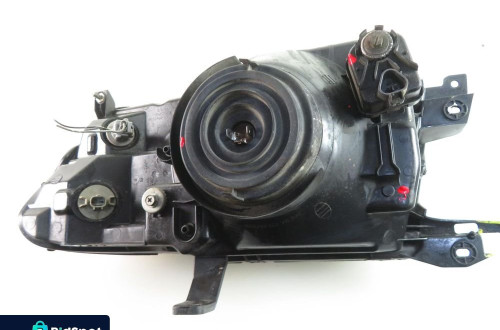 LAMPA PRAWA PRZEDNIA MITSUBISHI PAJERO III