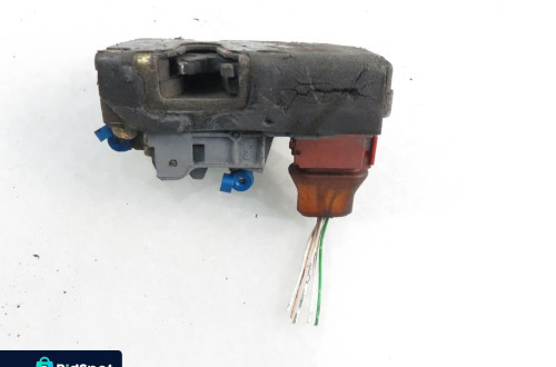 ZAMEK LEWY PRZEDNI CITROEN XANTIA