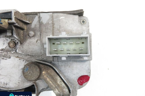 ZAMEK LEWY PRZEDNI CITROEN XANTIA