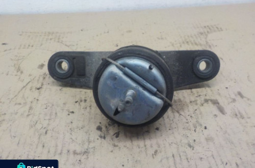 VOLVO ŁAPA PODUSZKA SILNIKA 31277073