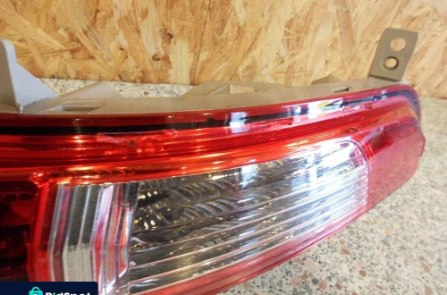 LAMPA PRAWA PRZECIWMGIELNA TYLNA KIA SPORTAGE 10-