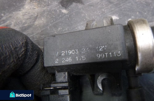 BMW CZUJNIK ELEKTROZAWOR PODCISNIENIA EGR 2246175
