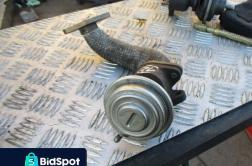 AUDI A6 A4 2.5TDI ZAWOR EGR 72167505