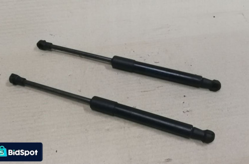 SIŁOWNIK MASKI AUDI Q5 8R0823395A