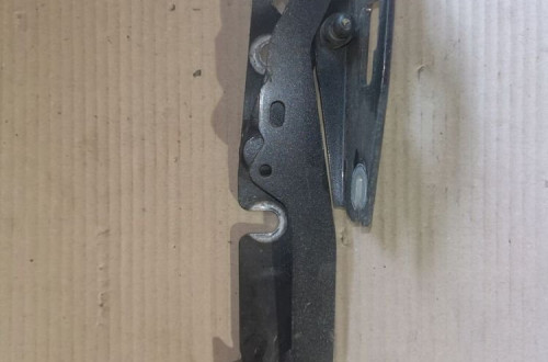 ZAWIAS KLAPY TYŁ AUDI A6 C6 SEDAN LZ7S 4F5827302