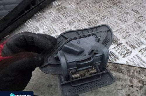 MERCEDES W246 SPRYSKIWACZ LAMPY PRAWY PRAWA PRZOD