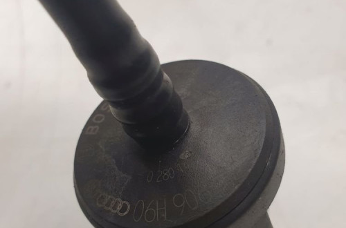 PRZEWÓD ZAWÓR PODCIŚNIENIA AUDI VW 06H906517B TFSI