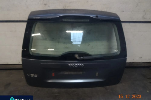 KLAPA BAGAŻNIKA VOLVO V50