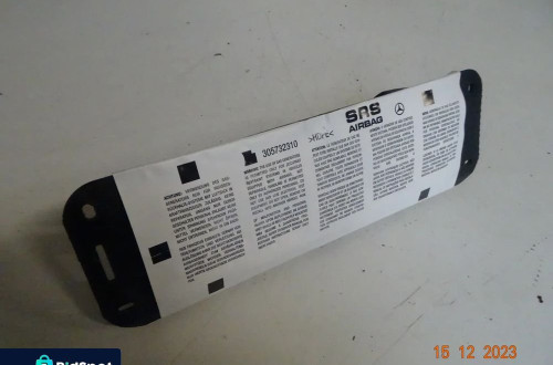 PODUSZKA PASAŻERA A1698600005 MERCEDES A W169
