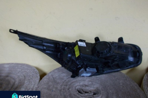LAMPA LAMPY PRZÓD KIA CEED 12- XENON LED