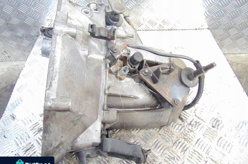 Nadkole prawy tył OPEL ASTRA J IV 2009-2016 HB 13271415