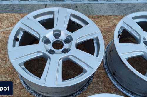 FELGA FELGI AUDI A4 A5 Q5 8J R17 ET39 8R0601025