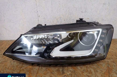 LAMPA LEWA REFLEKTOR LEWY BI XENON LED VW JETTA 4 IV 5C6 2010- 5C7941751E