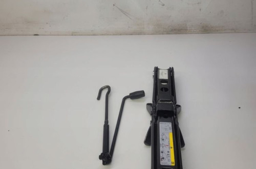 LEWAREK PODNOŚNIK WINDA AUDI A4 B9 A5 8W0011031D