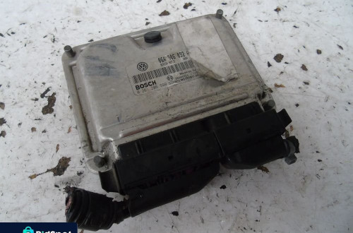 KOMPUTER VW SHARAN ,SEAT ALHAMBRA 06A 906 032 A