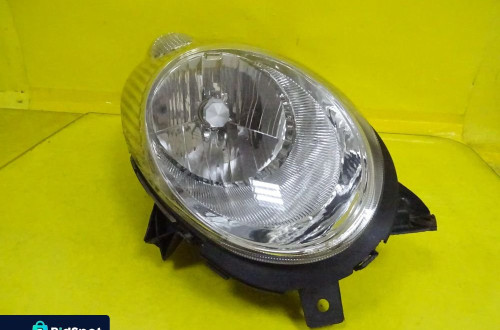 REFLEKTOR LAMPA PRAWA NISSAN MICRA K12 NR305