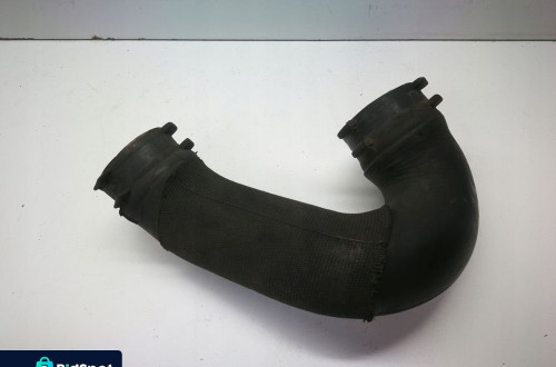 RURA WĄŻ INTERCOOLERA AUDI A8 D3 4E0145738K