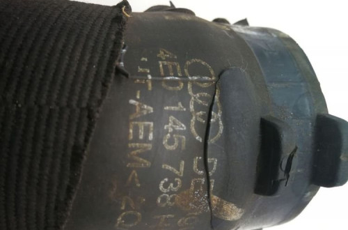 RURA WĄŻ INTERCOOLERA AUDI A8 D3 4E0145738K