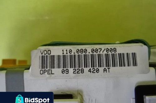 LICZNIK ZEGAR ZEGARY OPEL OMEGA B LIFT 2.2DTI 09228420AT NR392